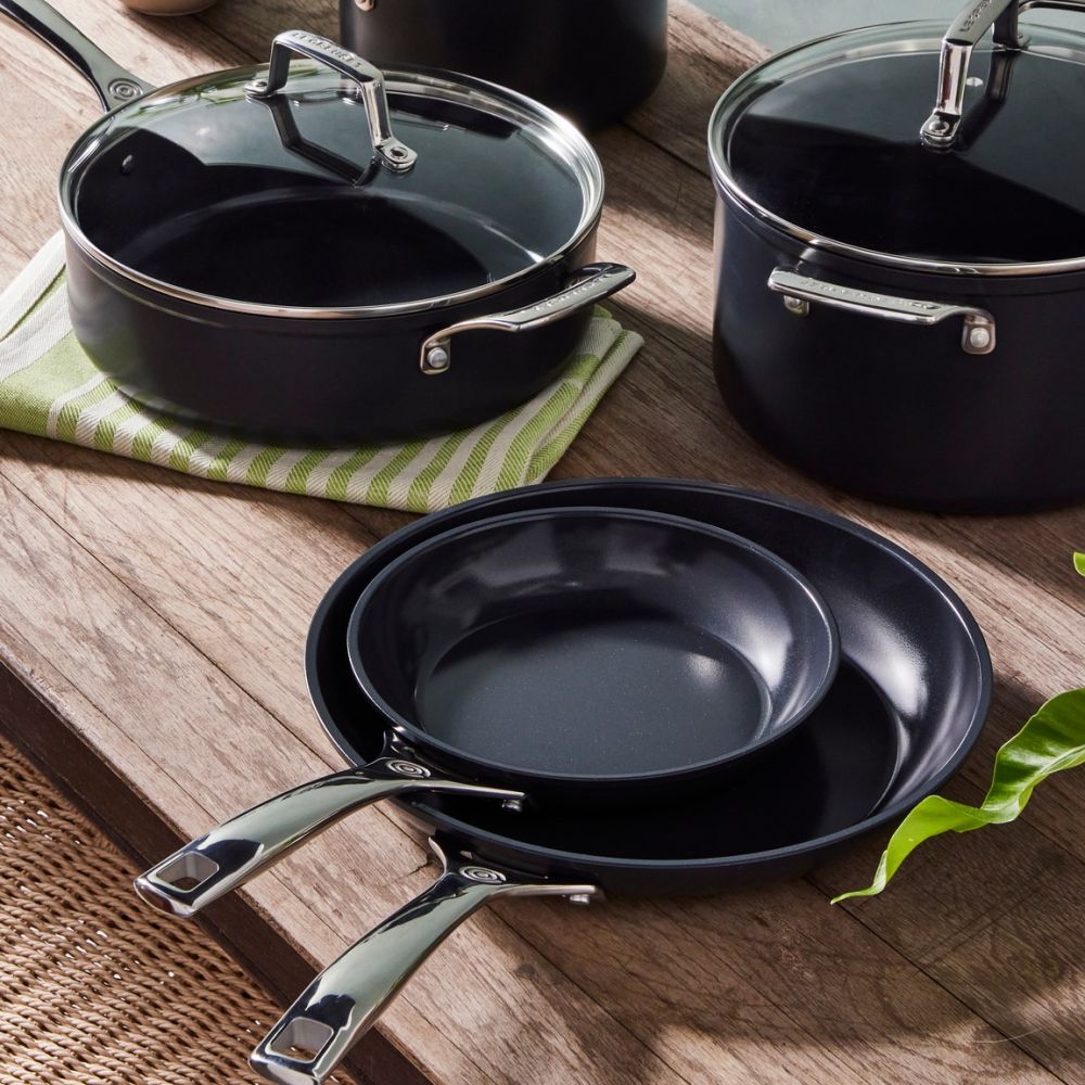25_essential_ceramic_nonstick_cookware_collection_1381_2.jpg