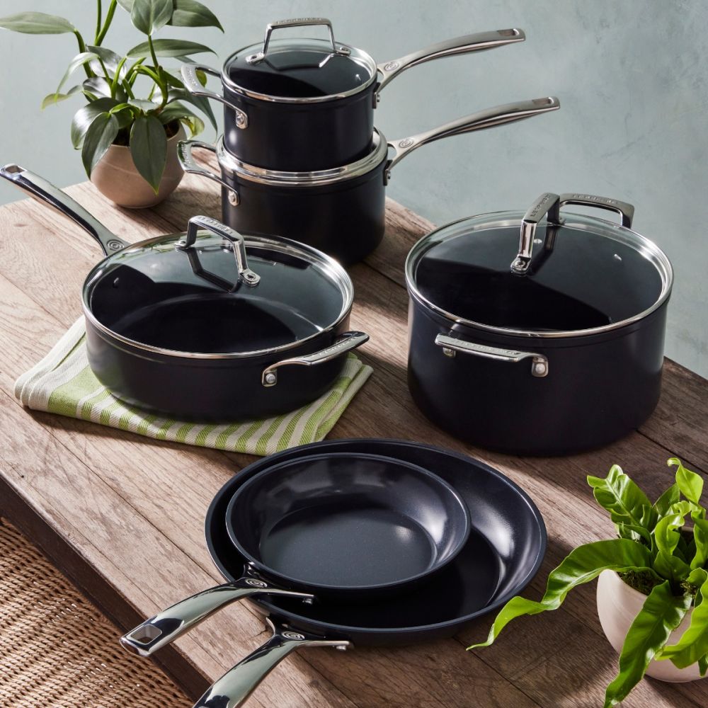 25_essential_ceramic_nonstick_cookware_collection_1382_square.jpg