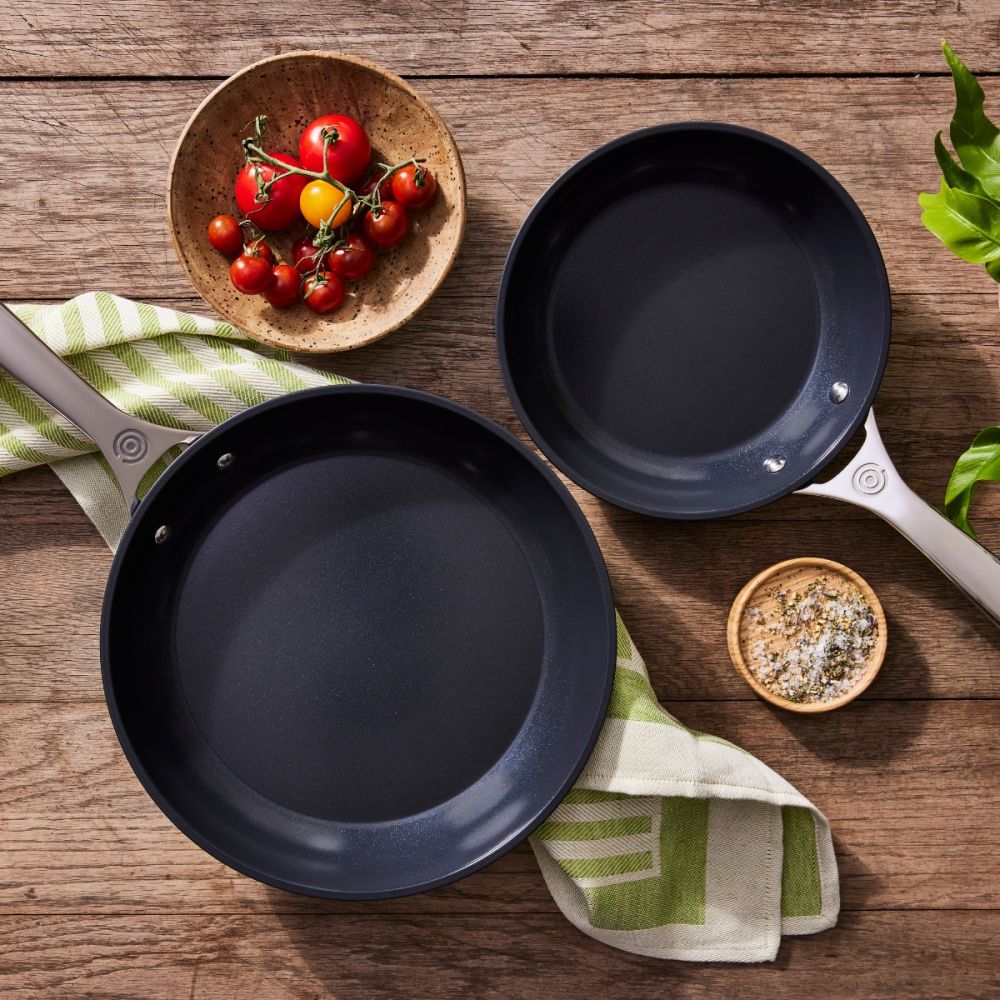 26_essential_ceramic_fry_pan_set_1444_1.jpg