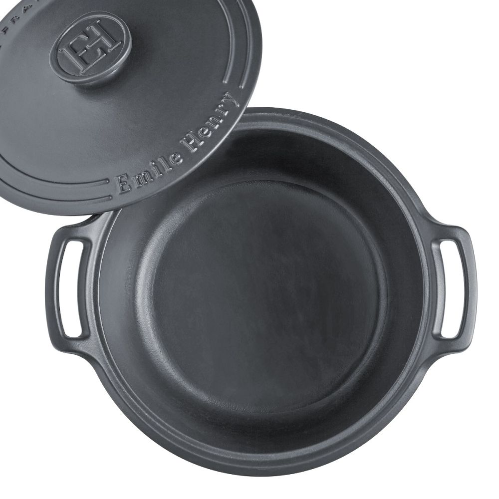 774770_sublime_dutch_oven_top_open.jpg